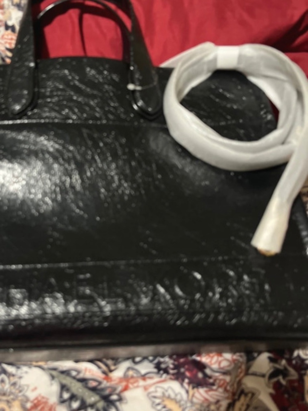 Handbag - Picture 2 of 6
